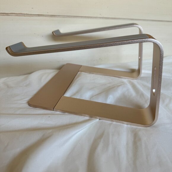 EUC Soundance Laptop Stand, Aluminum, Compatible with 10 to 15.6 in Laptop, Gold - Picture 7 of 16